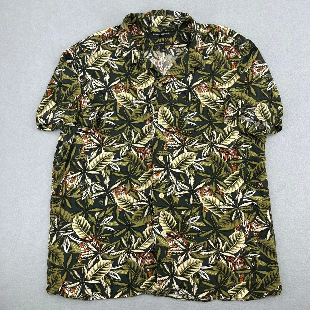Banana Republic Mens Tiger Tropical Leaf Print Rayon Short Sleeve Shirt‎ Green L